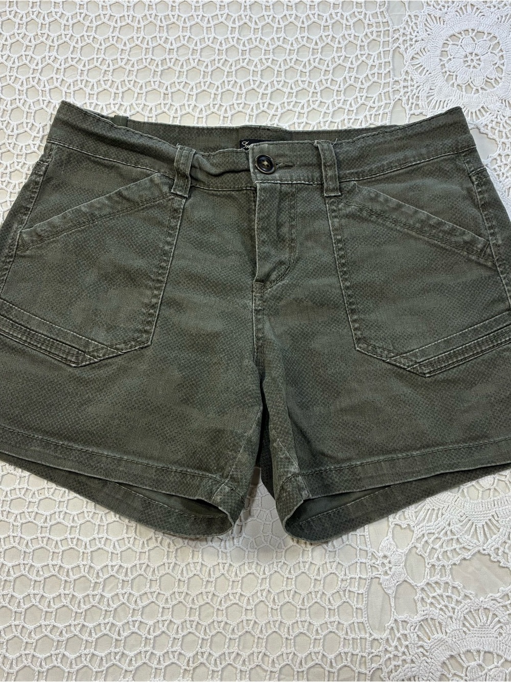 Women’s Olive Green Casual Utility Shorts